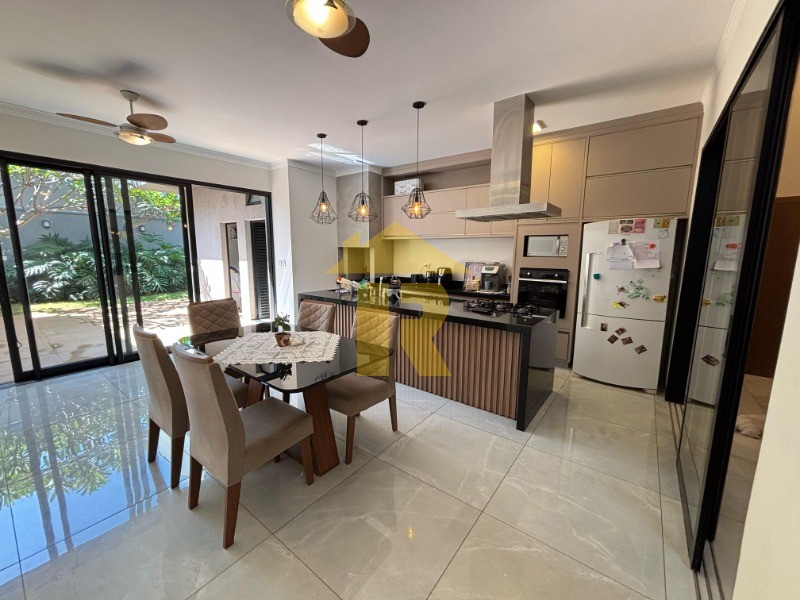 Casa de Condomínio com 3 quartos à venda, 170m² — foto 8 de 29