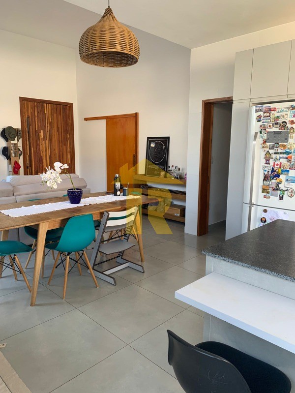 Casa de Condomínio com 3 quartos à venda, 175m² — foto 9 de 30
