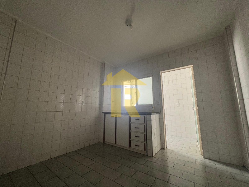Apartamento com 2 quartos à venda, 78m² — foto 3 de 17