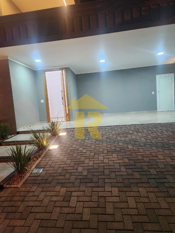 Casa de Condomínio com 3 quartos à venda, 205m² — foto 4 de 43