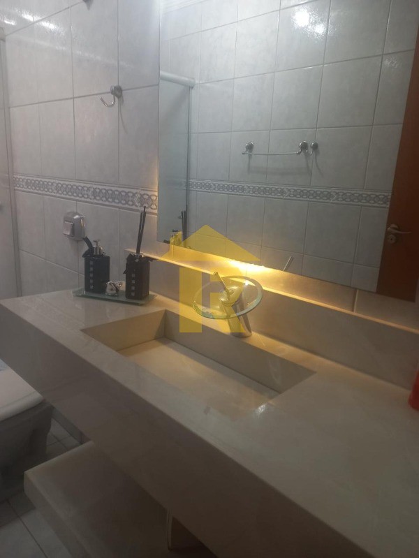 Casa com 3 quartos à venda, 175m² — foto 22 de 30