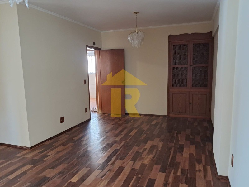 Apartamento com 3 quartos à venda, 137m² — foto 3 de 25