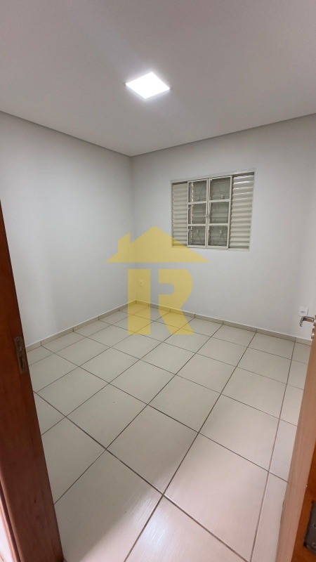 Casa com 3 quartos à venda, 141m² — foto 8 de 23