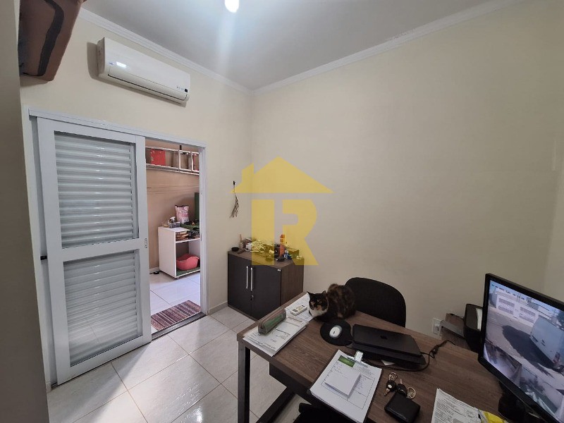 Casa com 3 quartos à venda, 170m² — foto 12 de 23