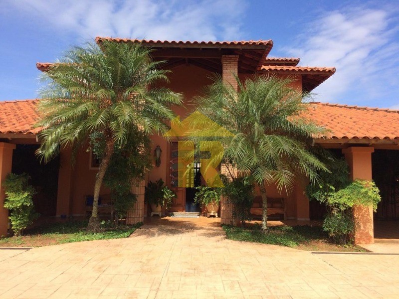 Casa de Condomínio com 4 quartos à venda, 650m² — foto 2 de 34
