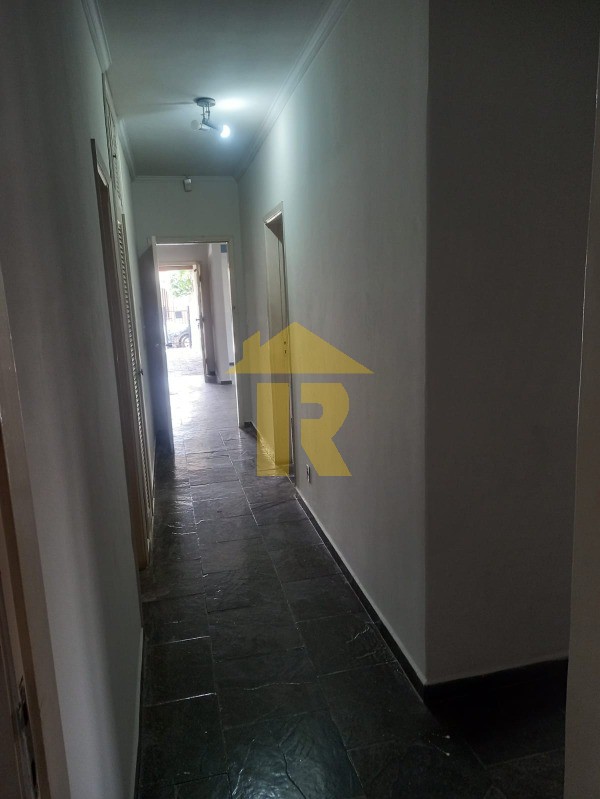 Casa com 4 quartos à venda, 240m² — foto 5 de 23
