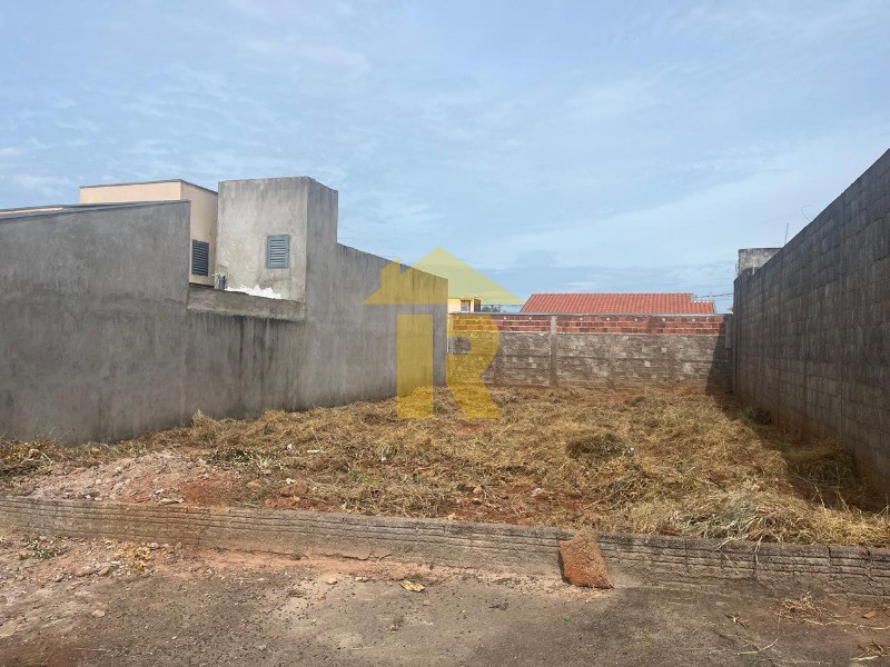 Terreno / Lote / Condomínio  à venda, 200m² — foto 1 de 8