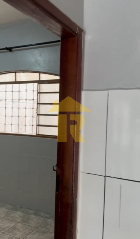 Casa com 3 quartos à venda, 200m² — foto 5 de 21