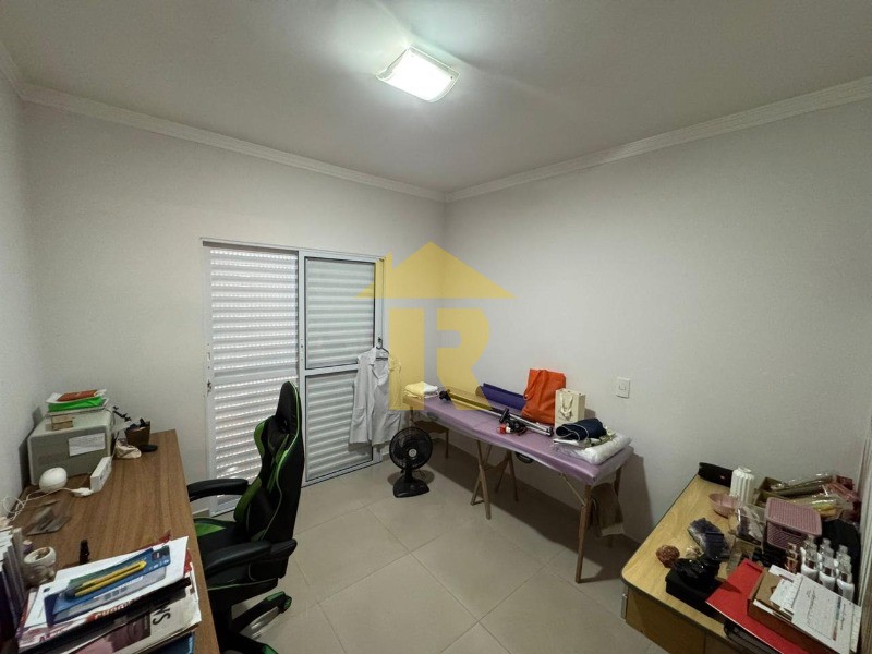 Casa com 3 quartos à venda, 280m² — foto 28 de 29
