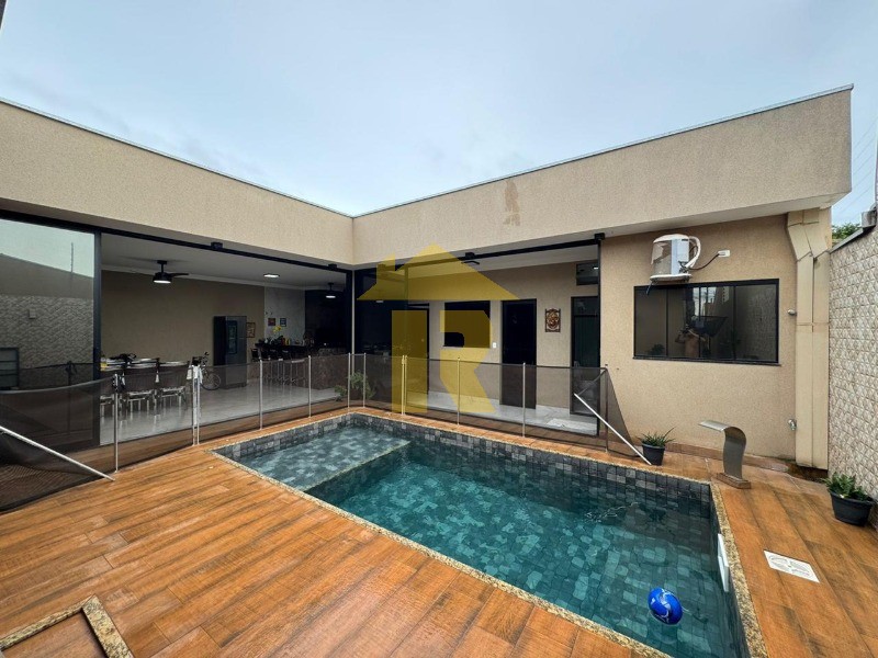 Casa com 3 quartos à venda, 280m² — foto 12 de 29