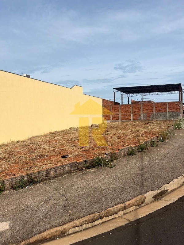 Terreno / Lote / Condomínio  à venda, 380m² — foto 6 de 11