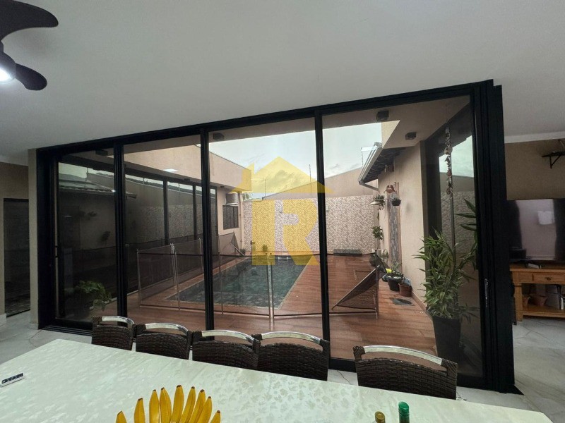 Casa com 3 quartos à venda, 280m² — foto 11 de 29