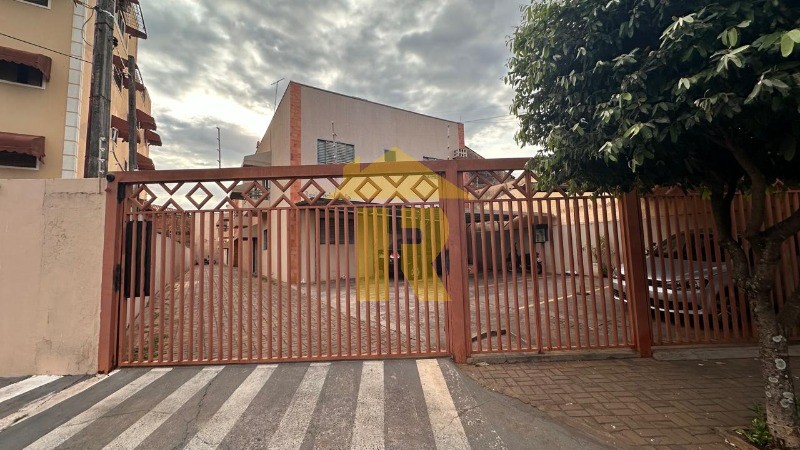 Apartamento com 2 quartos à venda, 68m² — foto 1 de 10