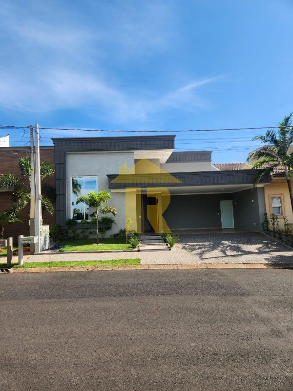 Casa de Condomínio com 3 quartos à venda, 205m² — foto 2 de 43