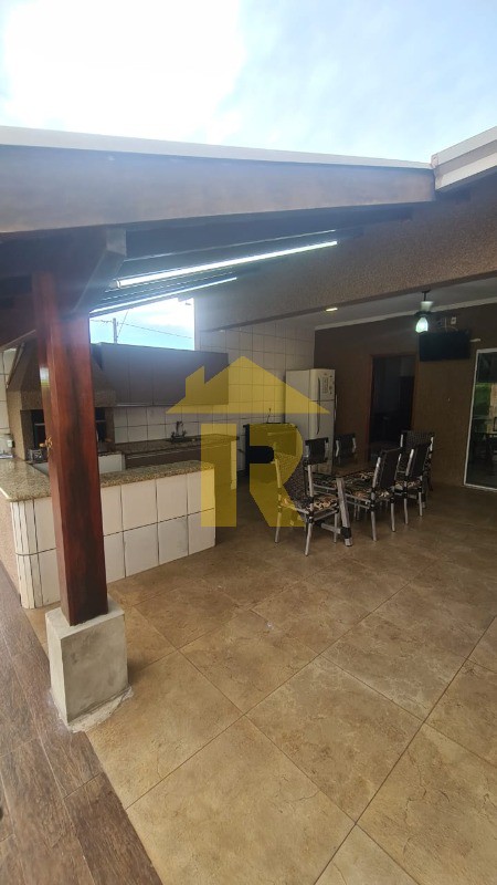 Casa de Condomínio com 3 quartos à venda, 245m² — foto 21 de 34
