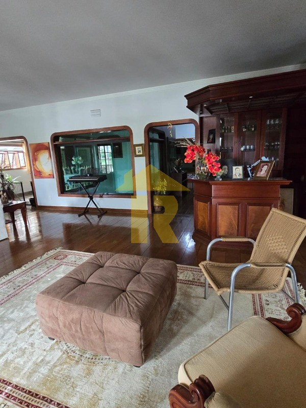 Casa com 4 quartos à venda, 772m² — foto 11 de 38