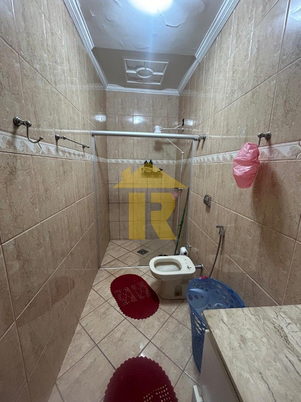 Casa com 3 quartos à venda, 269m² — foto 10 de 27