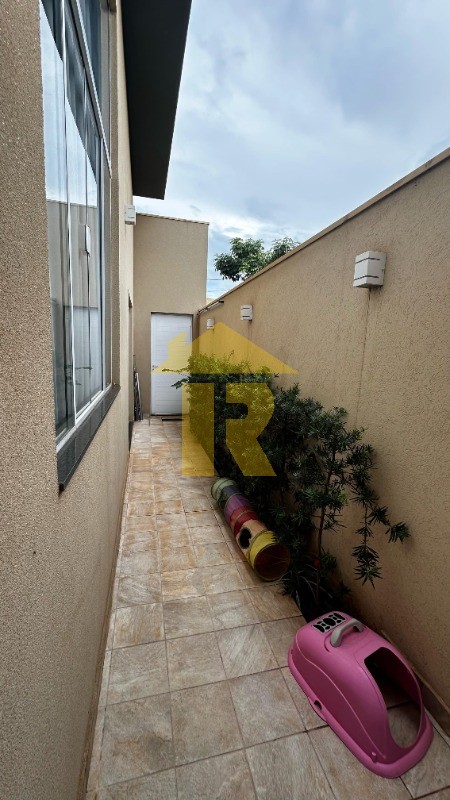 Casa de Condomínio com 3 quartos à venda, 128m² — foto 19 de 31
