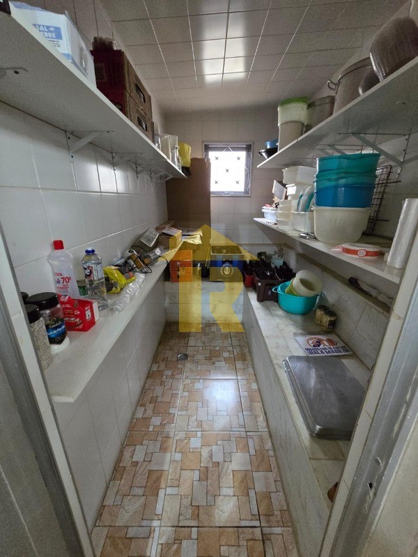 Casa com 4 quartos à venda, 772m² — foto 28 de 38