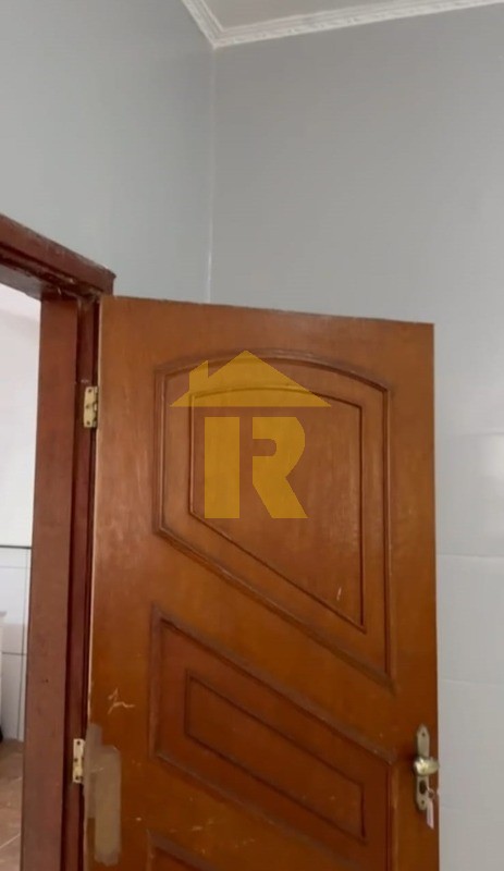 Casa com 3 quartos à venda, 200m² — foto 3 de 21