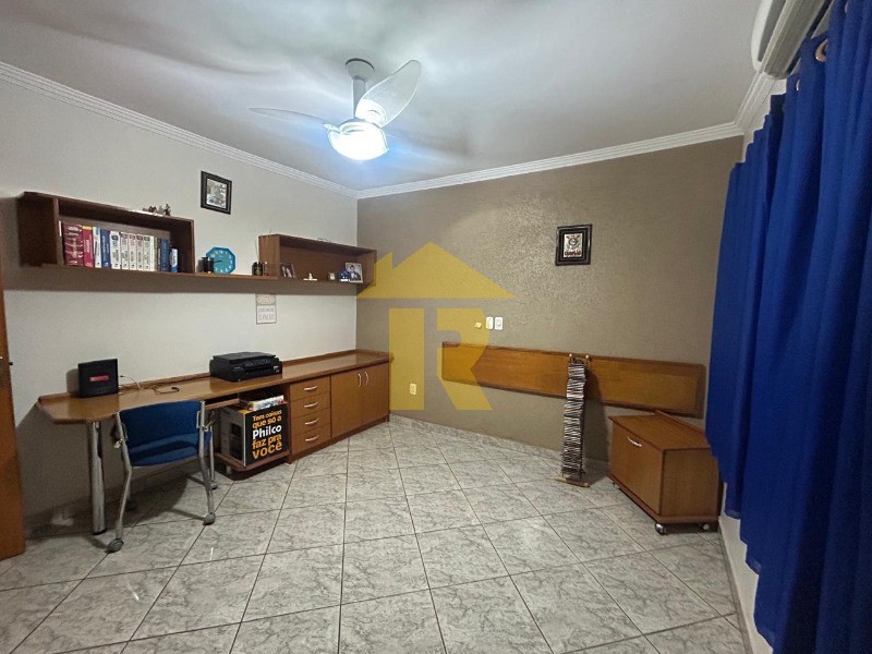 Casa com 3 quartos à venda, 269m² — foto 7 de 27