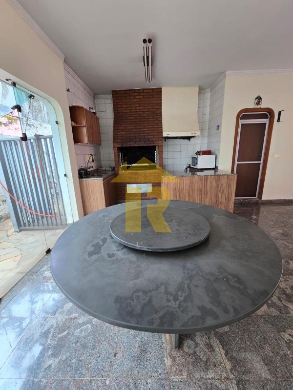 Casa com 4 quartos à venda, 772m² — foto 31 de 38