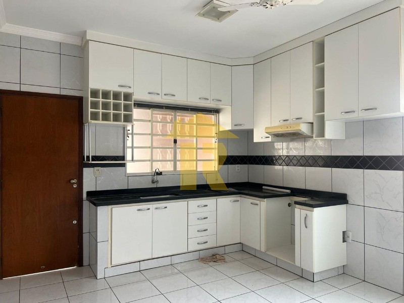 Casa com 3 quartos à venda, 135m² — foto 15 de 19