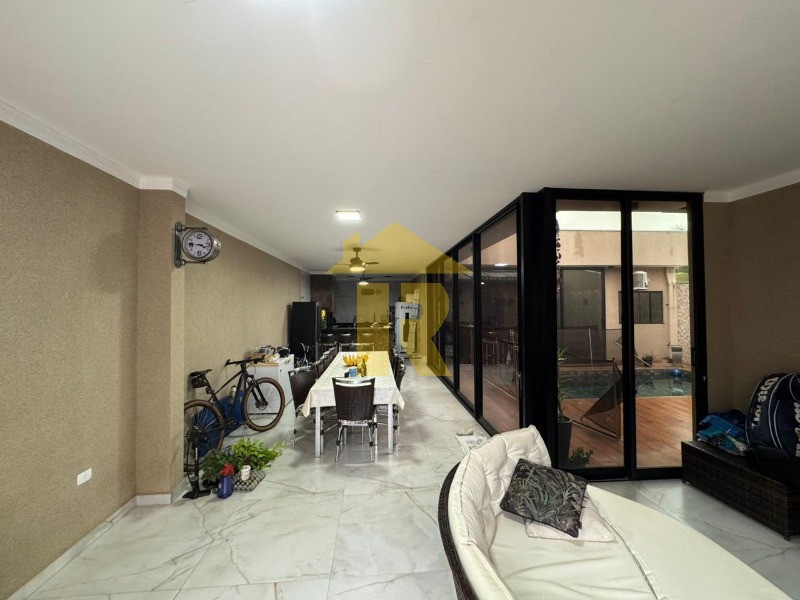 Casa com 3 quartos à venda, 280m² — foto 8 de 29
