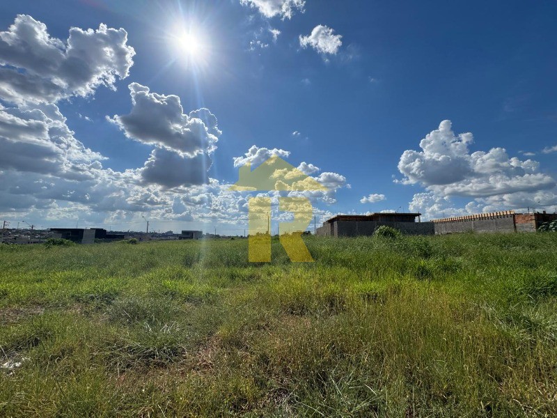 Terreno / Lote / Condomínio  à venda, 300m² — foto 4 de 25