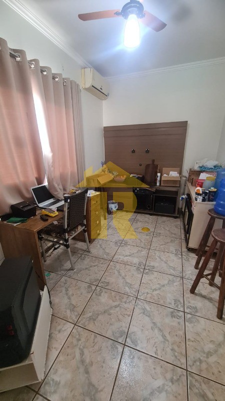 Casa de Condomínio com 3 quartos à venda, 245m² — foto 10 de 34