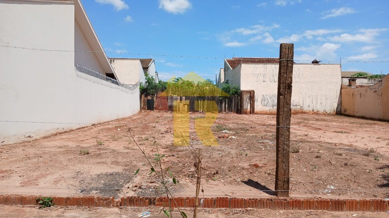 Terreno / Lote / Condomínio  à venda, 200m² — foto 1 de 5