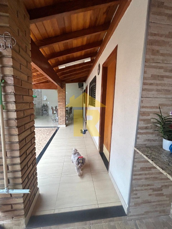 Casa com 3 quartos à venda, 269m² — foto 25 de 27
