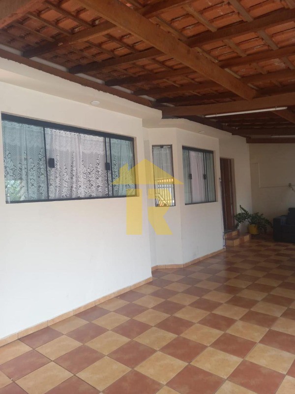 Casa com 3 quartos à venda, 175m² — foto 4 de 30
