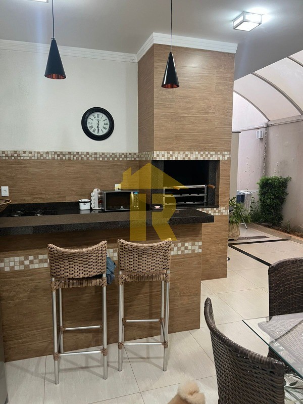 Casa de Condomínio com 3 quartos à venda, 202m² — foto 22 de 25