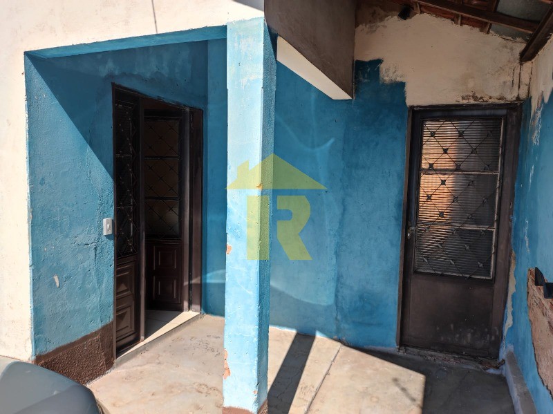 Casa com 2 quartos à venda, 86m² — foto 2 de 12