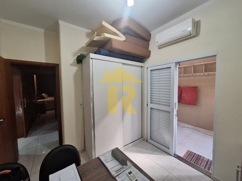 Casa com 3 quartos à venda, 170m² — foto 13 de 23