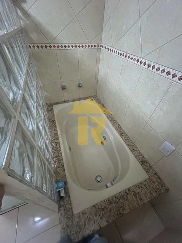 Casa com 3 quartos à venda, 269m² — foto 17 de 27