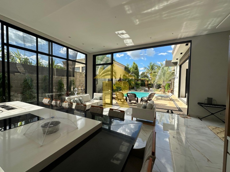 Casa de Condomínio com 4 quartos à venda, 362m² — foto 1 de 6
