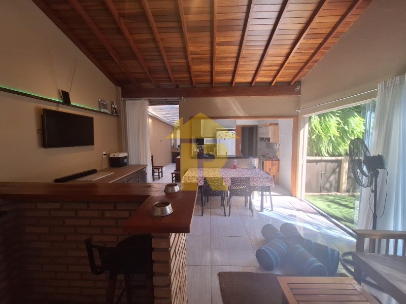 Casa com 3 quartos à venda, 170m² — foto 19 de 23