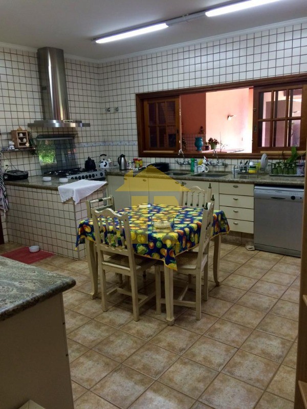 Casa de Condomínio com 4 quartos à venda, 650m² — foto 19 de 34