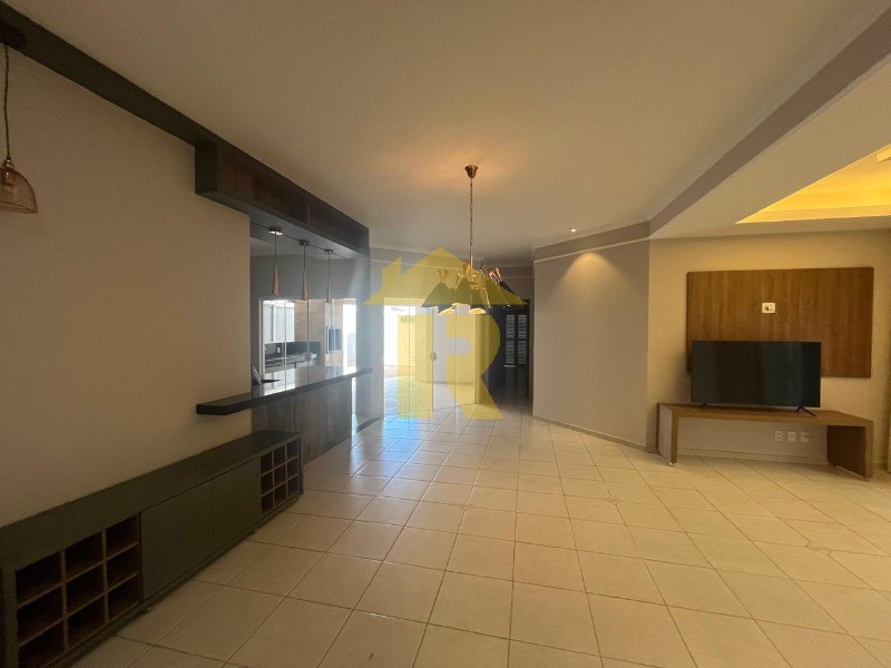 Casa de Condomínio com 3 quartos à venda e aluguel, 200m² — foto 3 de 24