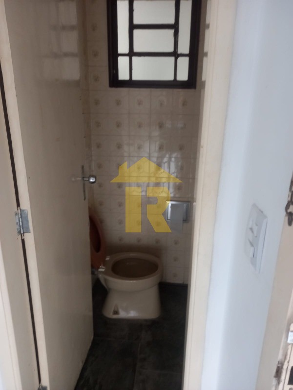 Casa com 4 quartos à venda, 240m² — foto 8 de 23