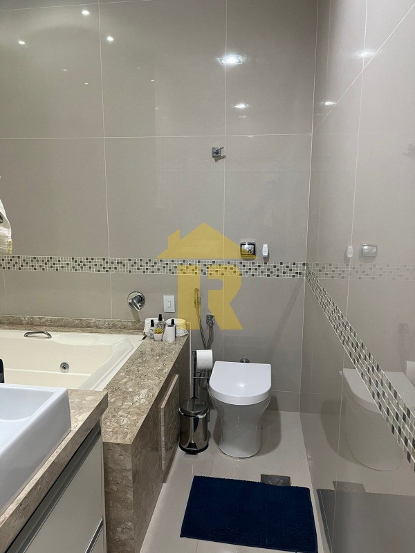 Casa de Condomínio com 3 quartos à venda, 202m² — foto 15 de 25