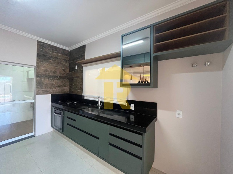 Casa de Condomínio com 3 quartos à venda e aluguel, 200m² — foto 11 de 24