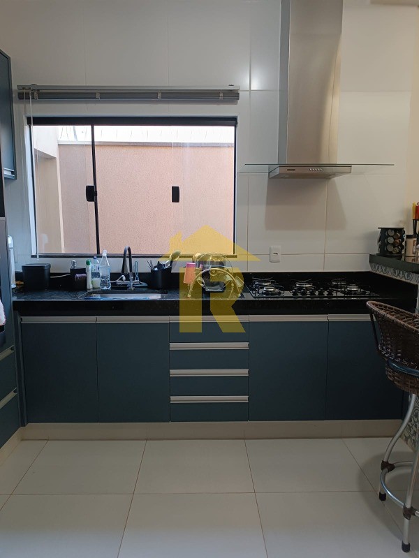 Casa com 3 quartos à venda, 86m² — foto 11 de 25