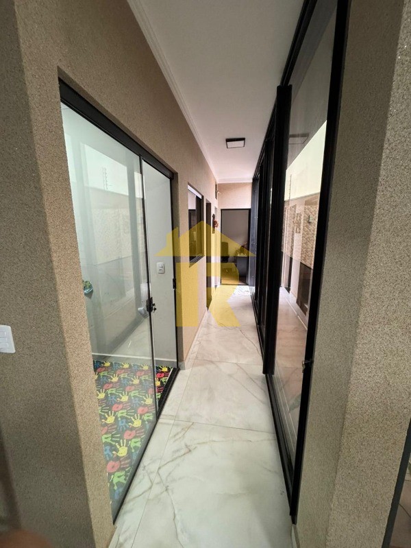 Casa com 3 quartos à venda, 280m² — foto 19 de 29