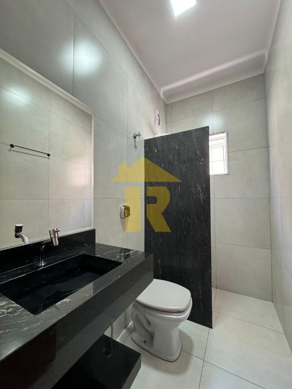 Casa com 3 quartos à venda, 180m² — foto 10 de 18