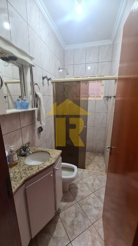 Casa de Condomínio com 3 quartos à venda, 245m² — foto 14 de 34