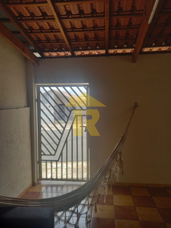 Casa com 3 quartos à venda, 175m² — foto 2 de 30