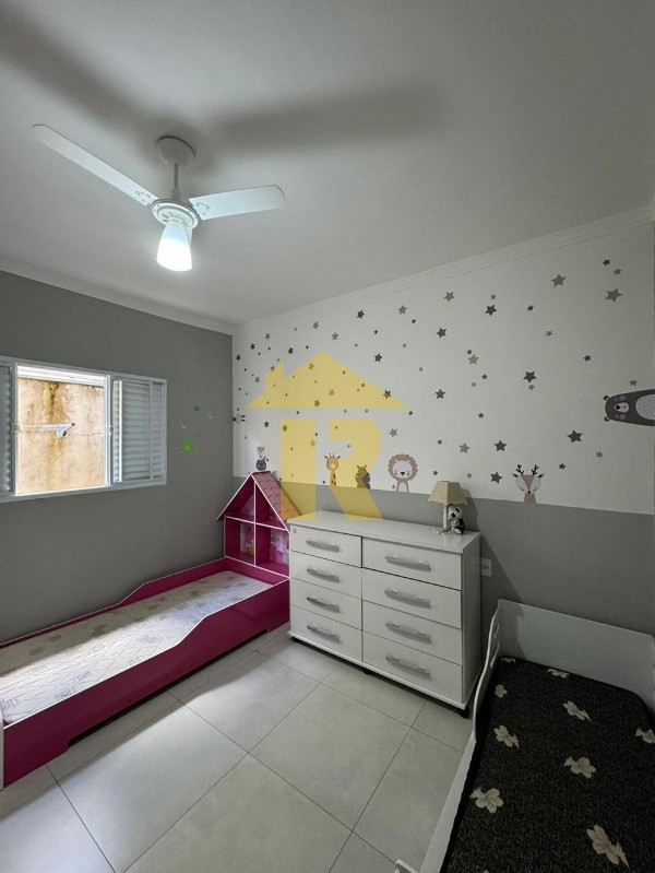 Casa com 3 quartos à venda, 180m² — foto 12 de 18
